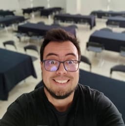 Gerardo Farías